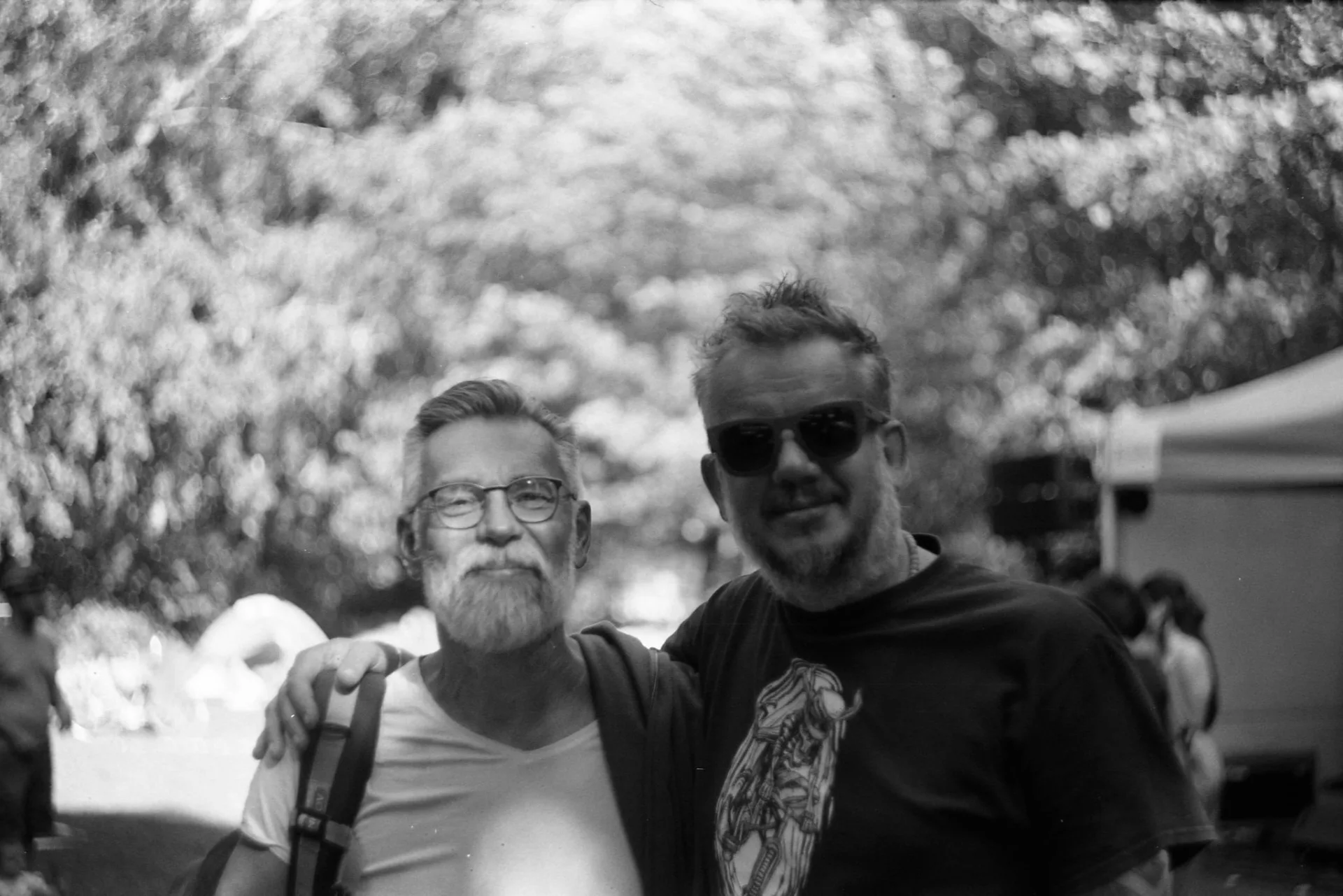 Lemezhallgatósest a Két Ricsárddal